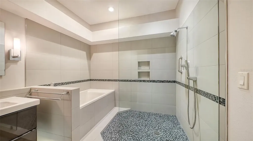 4004 Penshurst Park Sarasota FL 34235