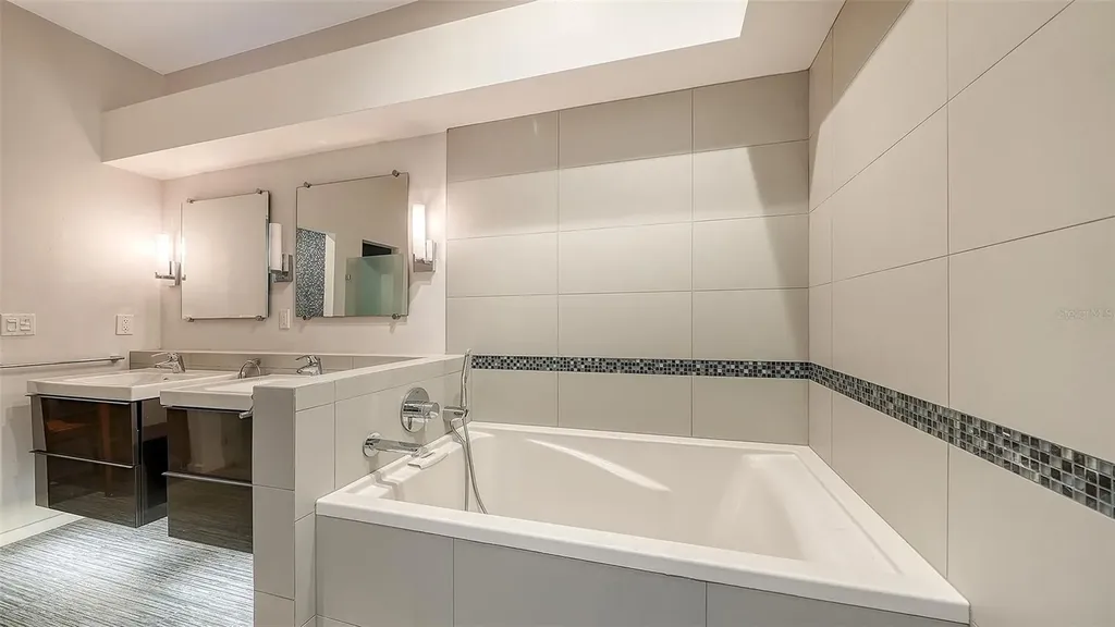 4004 Penshurst Park Sarasota FL 34235