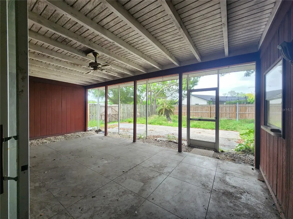 848 Ponderosa Pine Lane Sarasota FL 34243