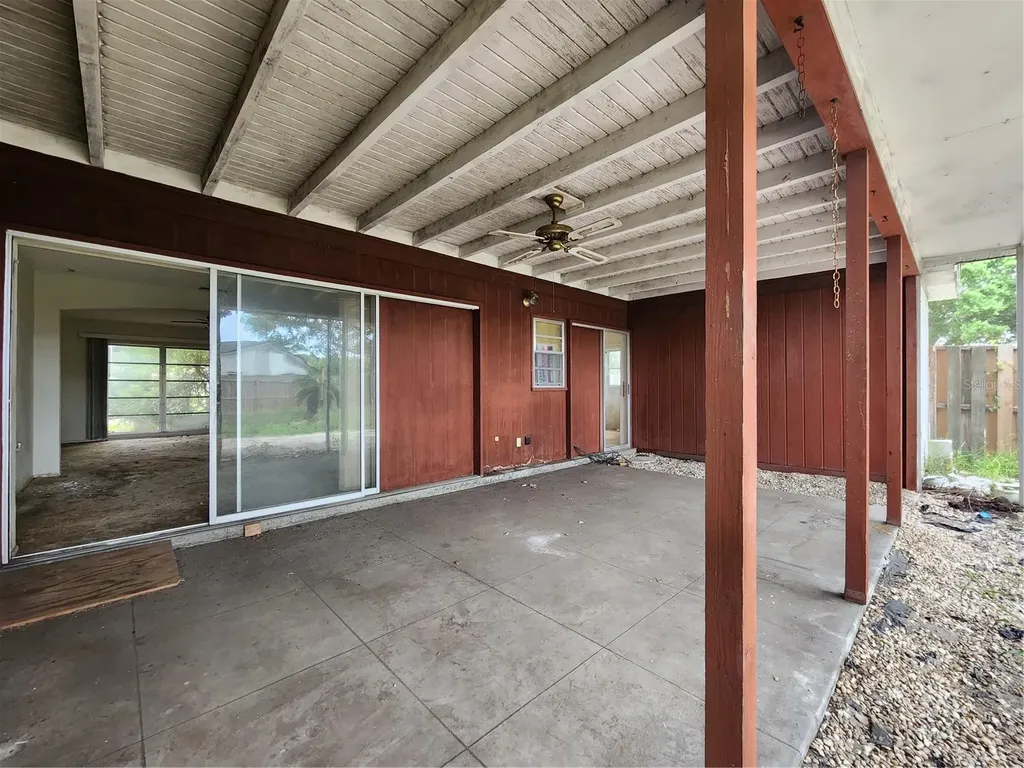 848 Ponderosa Pine Lane Sarasota FL 34243