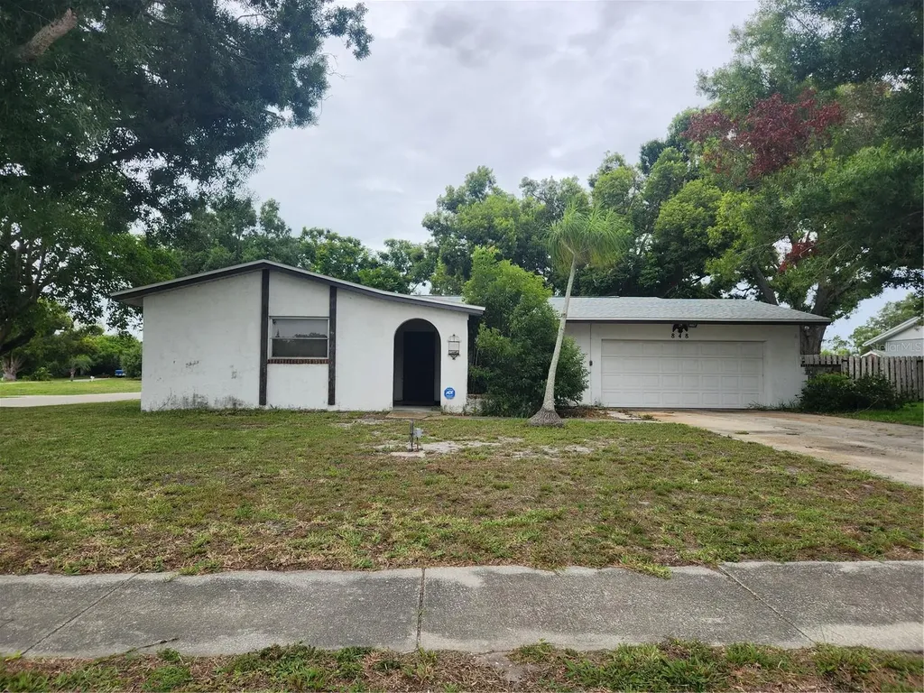 848 Ponderosa Pine Lane Sarasota FL 34243