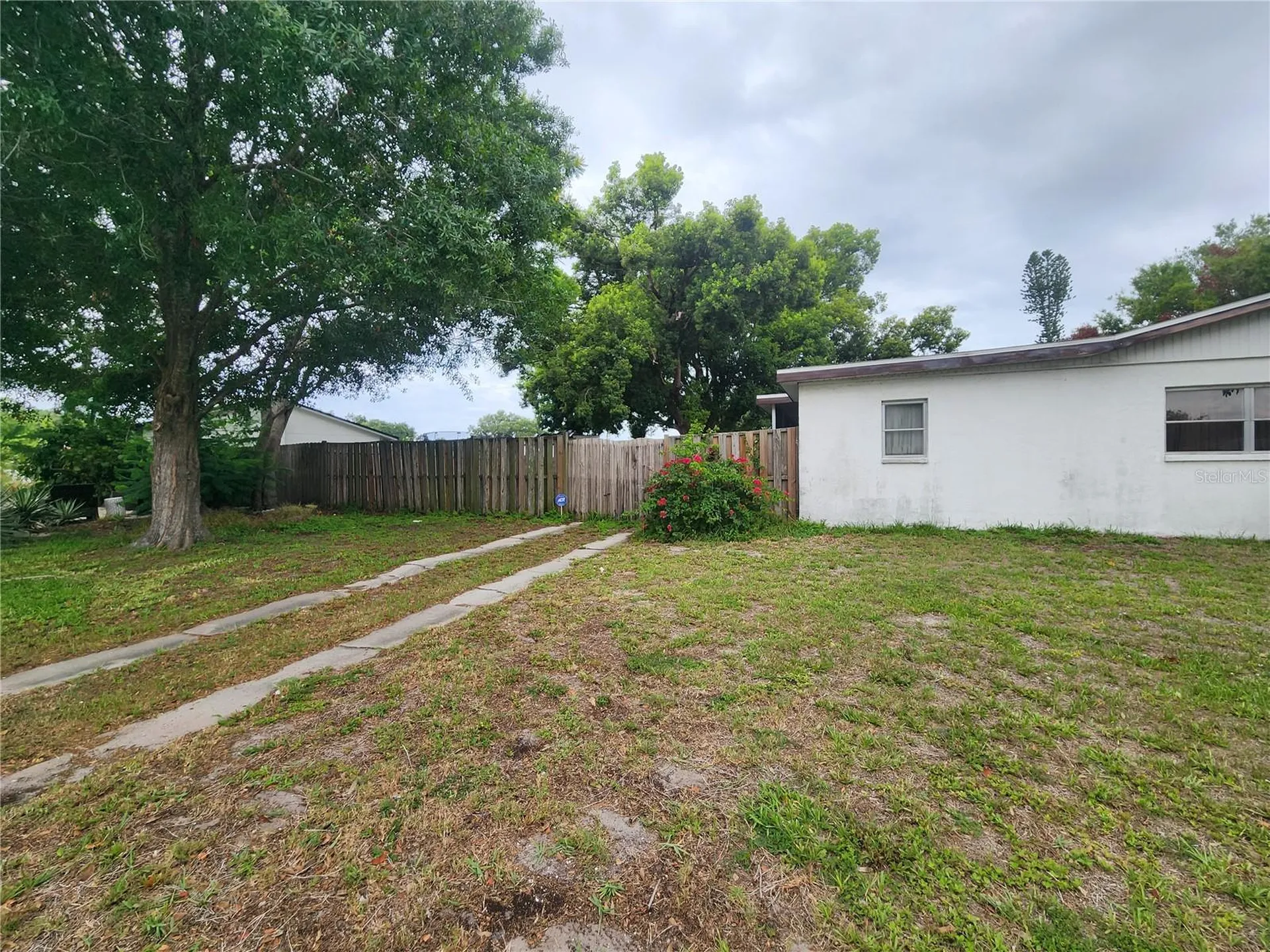 848 Ponderosa Pine Lane Sarasota FL 34243