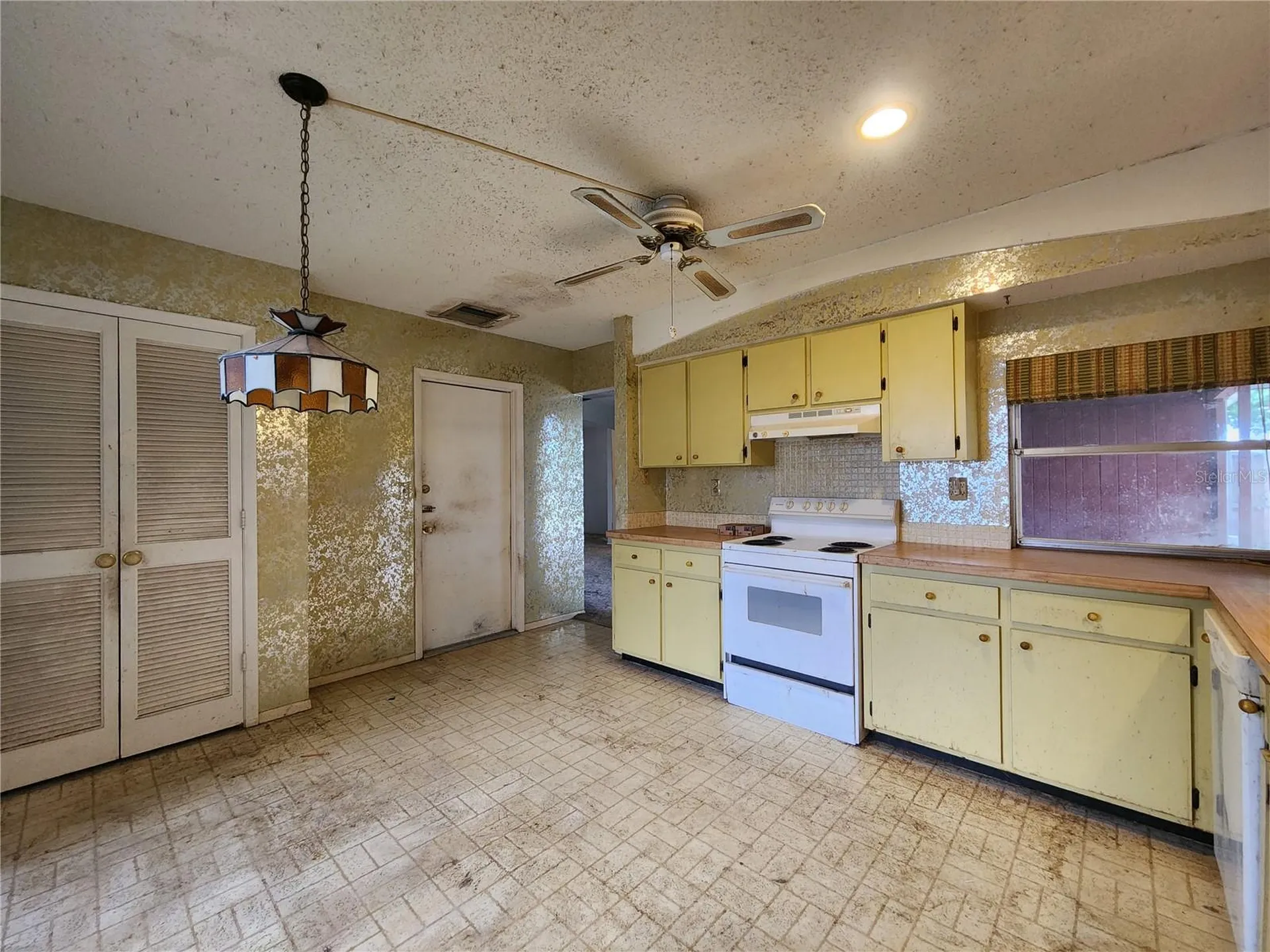 848 Ponderosa Pine Lane Sarasota FL 34243