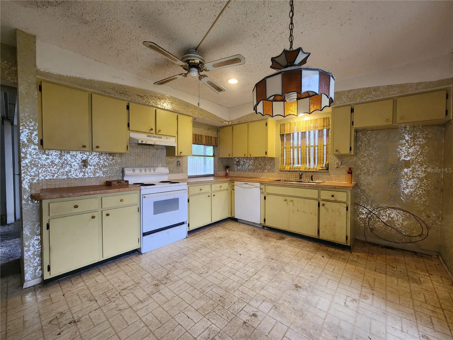 848 Ponderosa Pine Lane Sarasota FL 34243