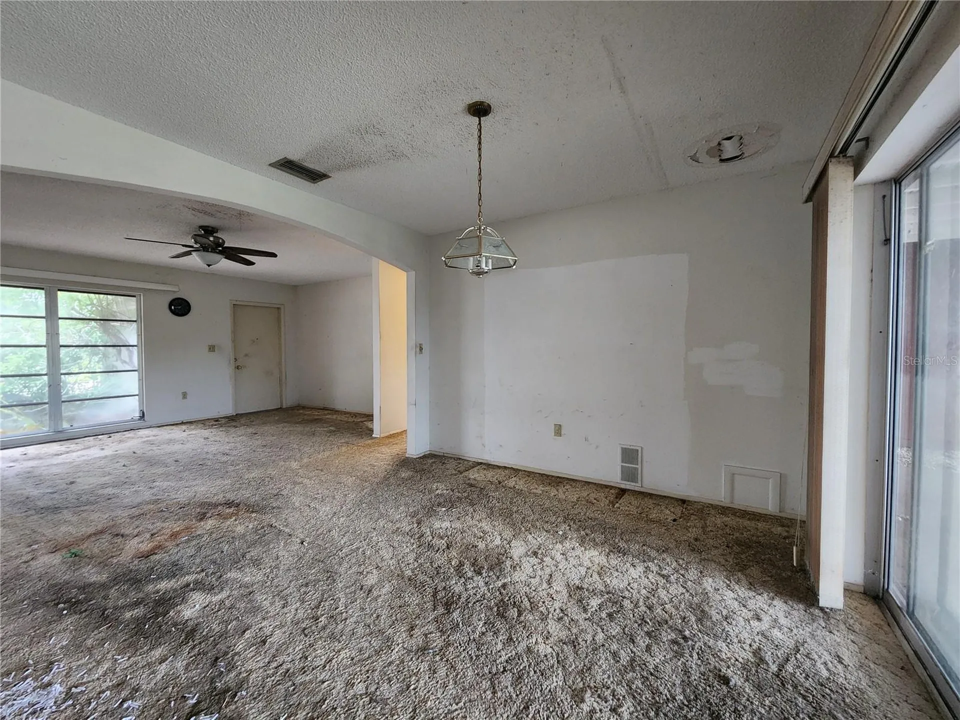 848 Ponderosa Pine Lane Sarasota FL 34243