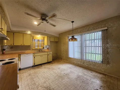 848 Ponderosa Pine Lane Sarasota FL 34243