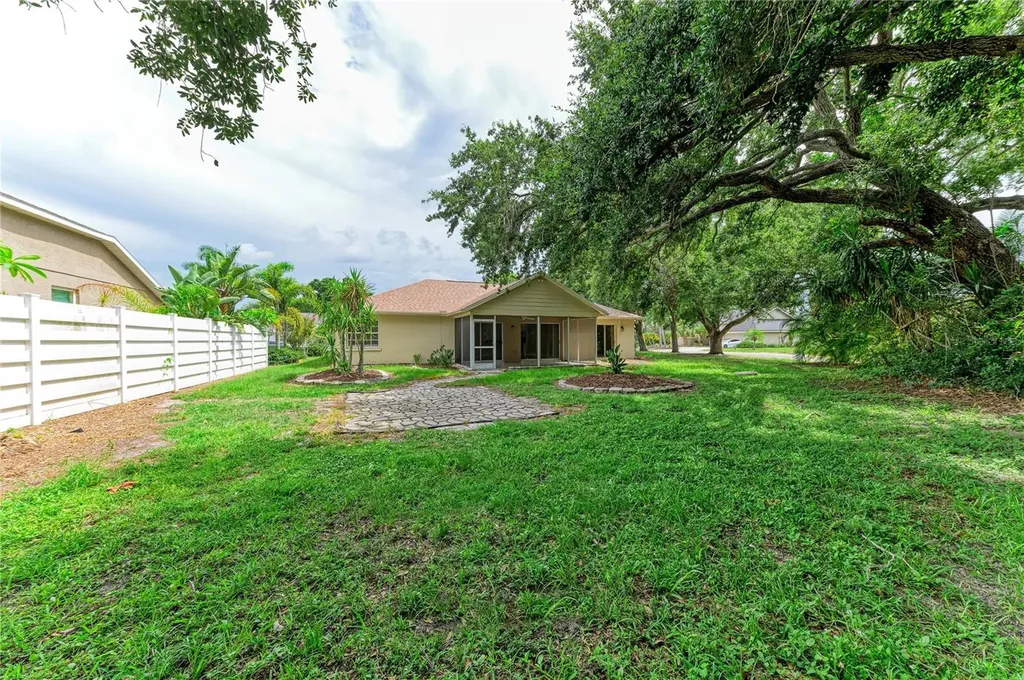 6101 55th Avenue Circle E Bradenton FL 34203