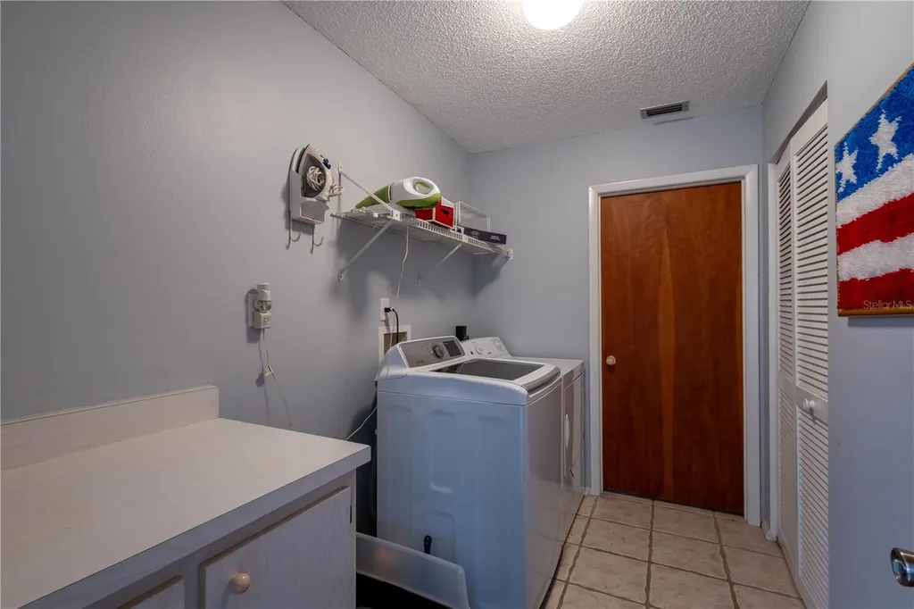 7913 Pineglen Court Sarasota FL 34238