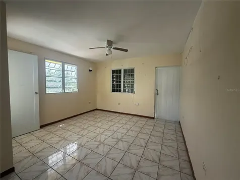 1 Antonio De Gracia Toa Alta PR 00953