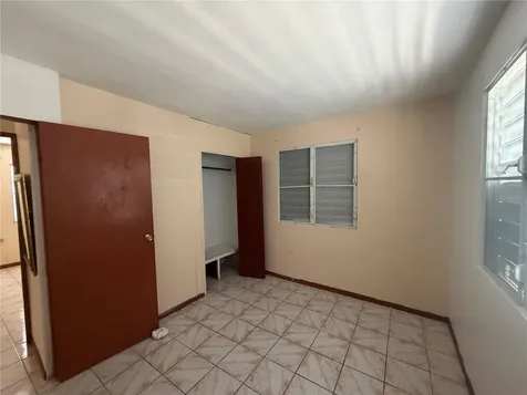 1 Antonio De Gracia Toa Alta PR 00953