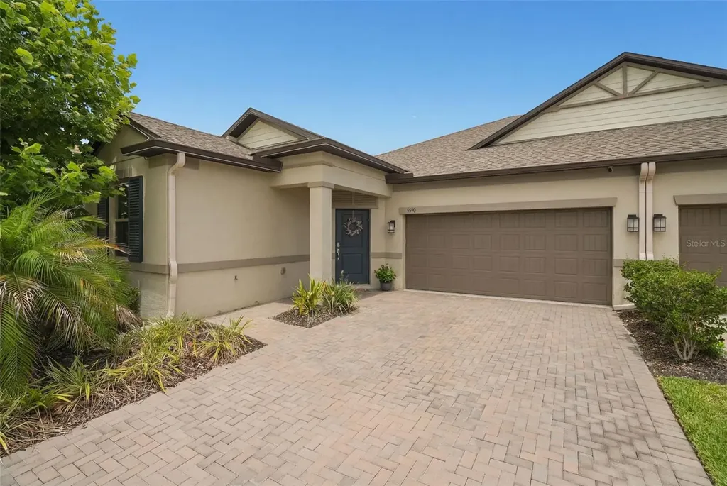 9890 Red Bay Loop Land O Lakes FL 34637