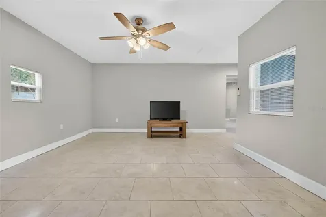 305 S Sharp Street Lake Wales FL 33853