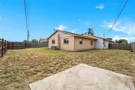 904 16th Street E Palmetto FL 34221