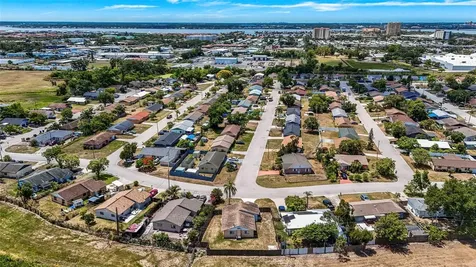 904 16th Street E Palmetto FL 34221