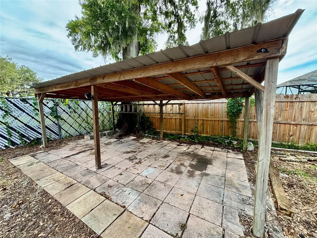 124 Bishop Street Auburndale FL 33823