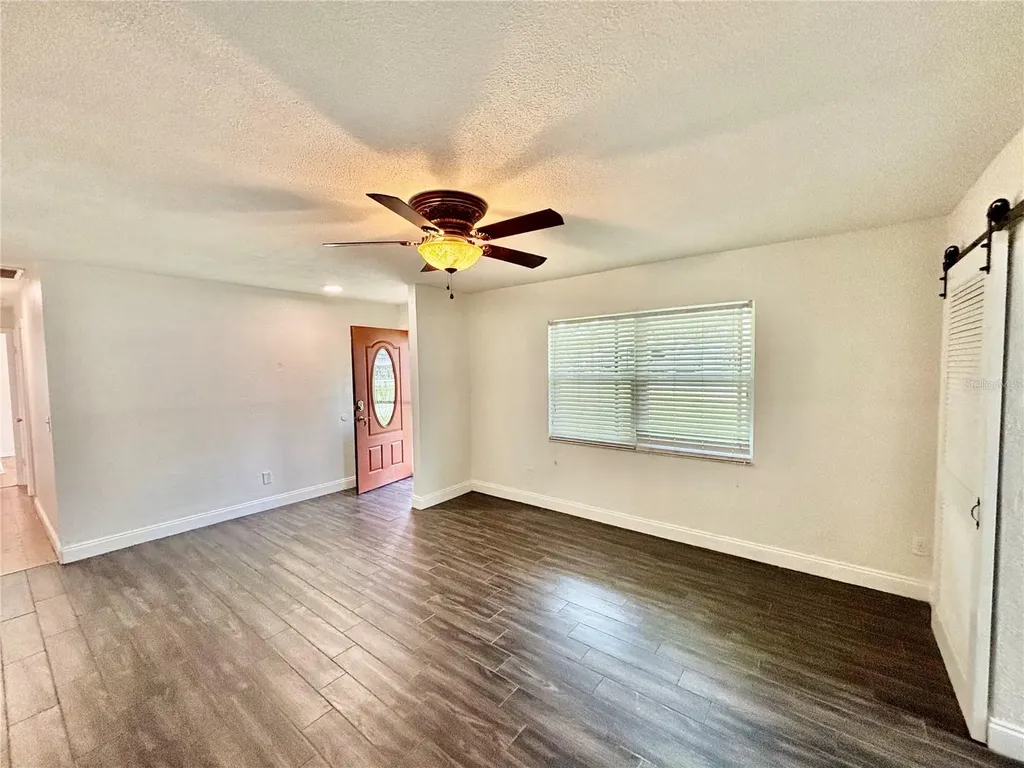 124 Bishop Street Auburndale FL 33823