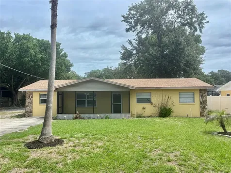 124 Bishop Street Auburndale FL 33823