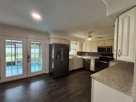 124 Bishop Street Auburndale FL 33823