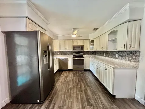 124 Bishop Street Auburndale FL 33823