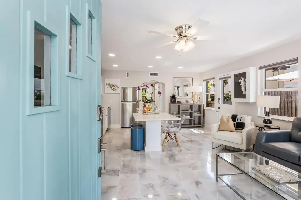 161 Golden Gate Point Sarasota FL 34236