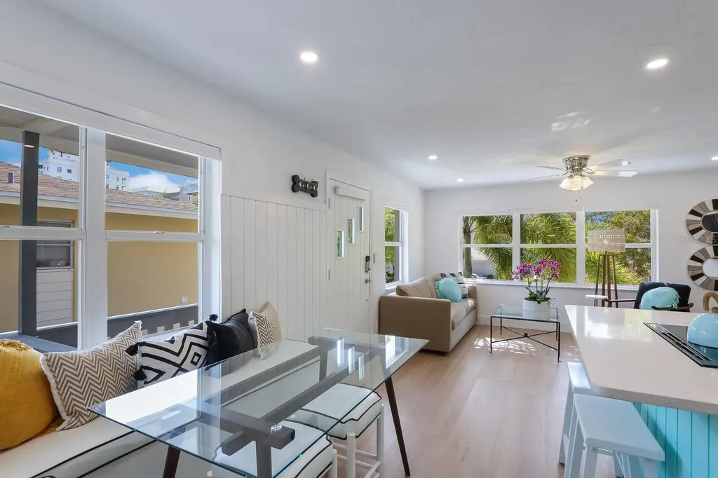 161 Golden Gate Point Sarasota FL 34236