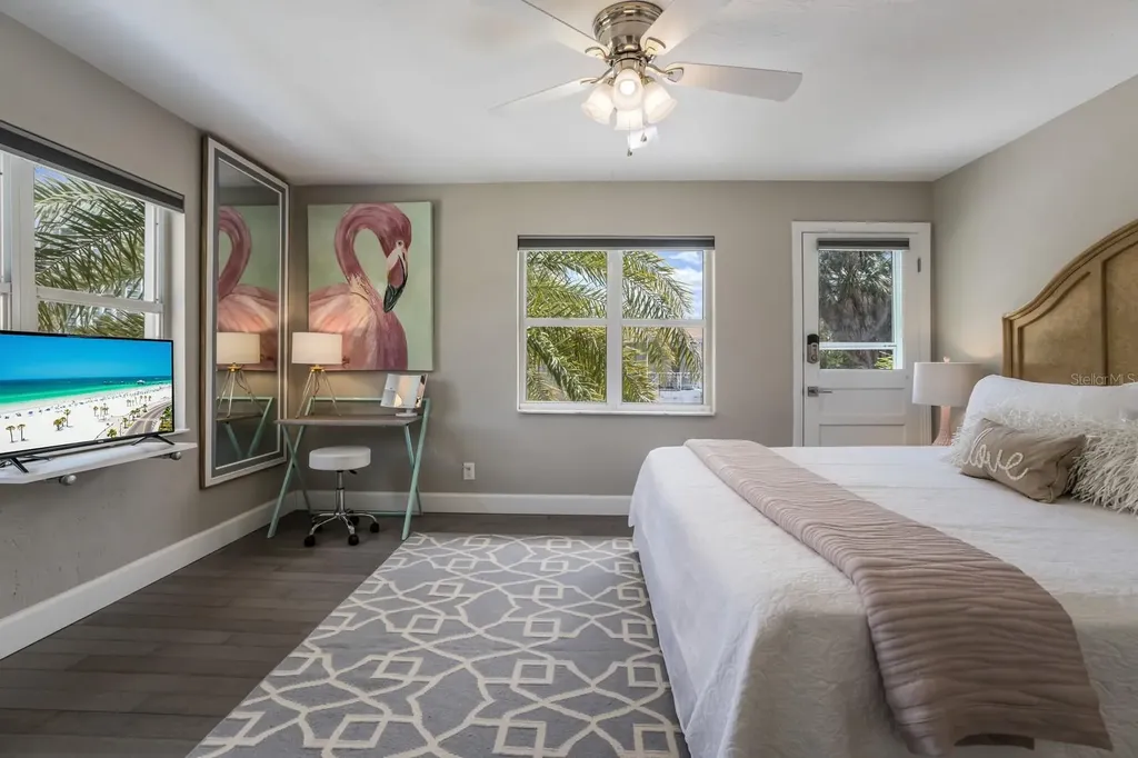 161 Golden Gate Point Sarasota FL 34236