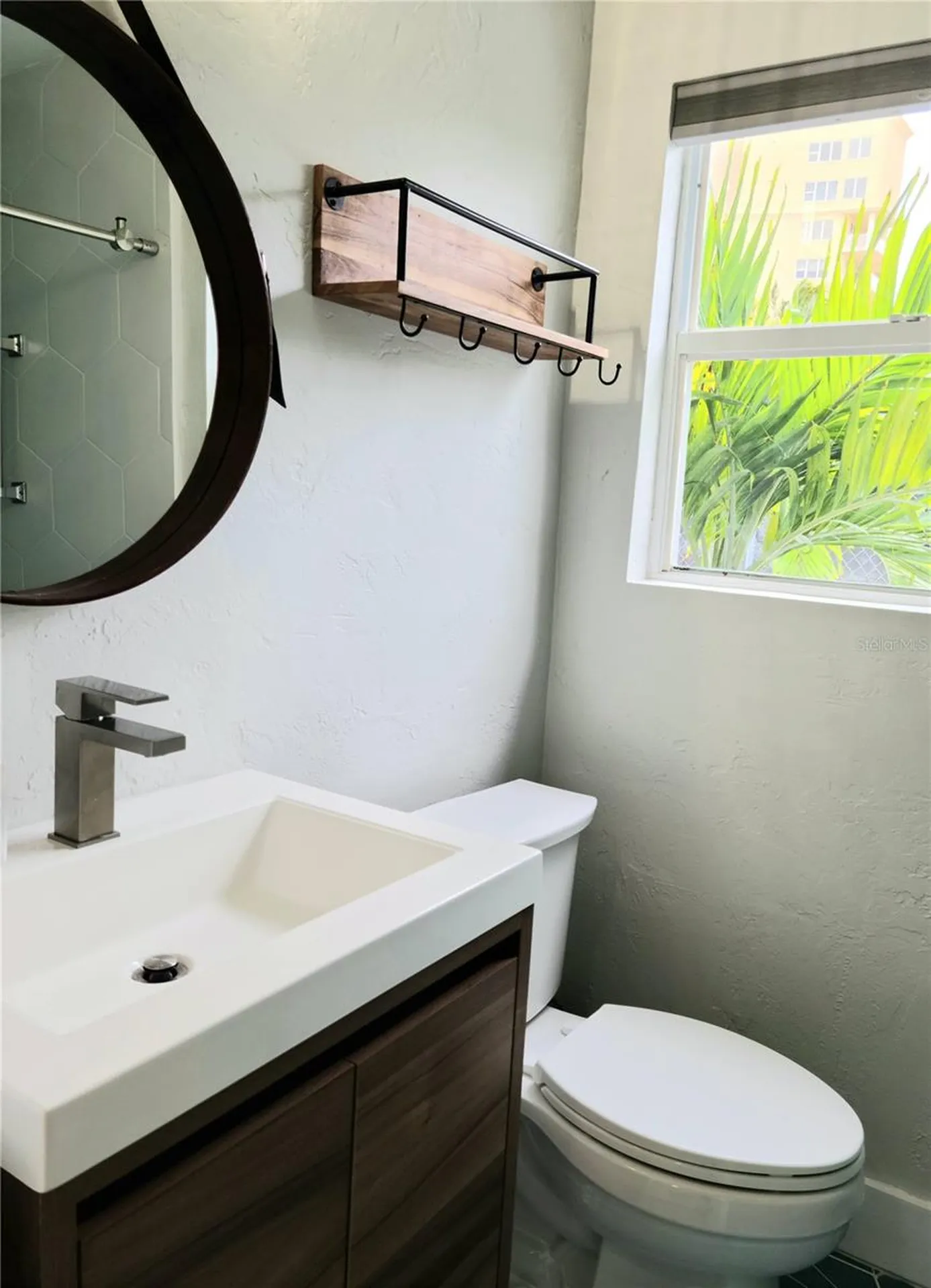 161 Golden Gate Point Sarasota FL 34236