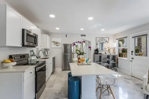 161 Golden Gate Point Sarasota FL 34236