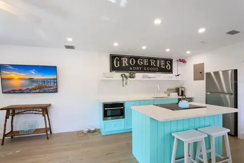 161 Golden Gate Point Sarasota FL 34236