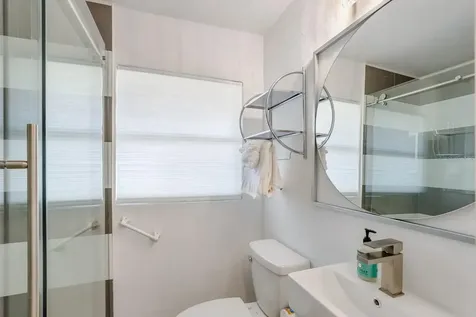161 Golden Gate Point Sarasota FL 34236