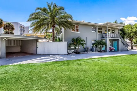 161 Golden Gate Point Sarasota FL 34236