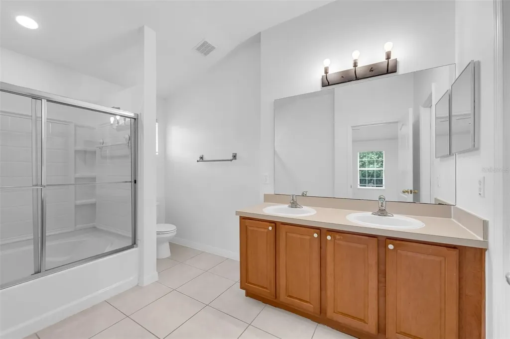 870 Ashworth Overlook Drive Apopka FL 32712