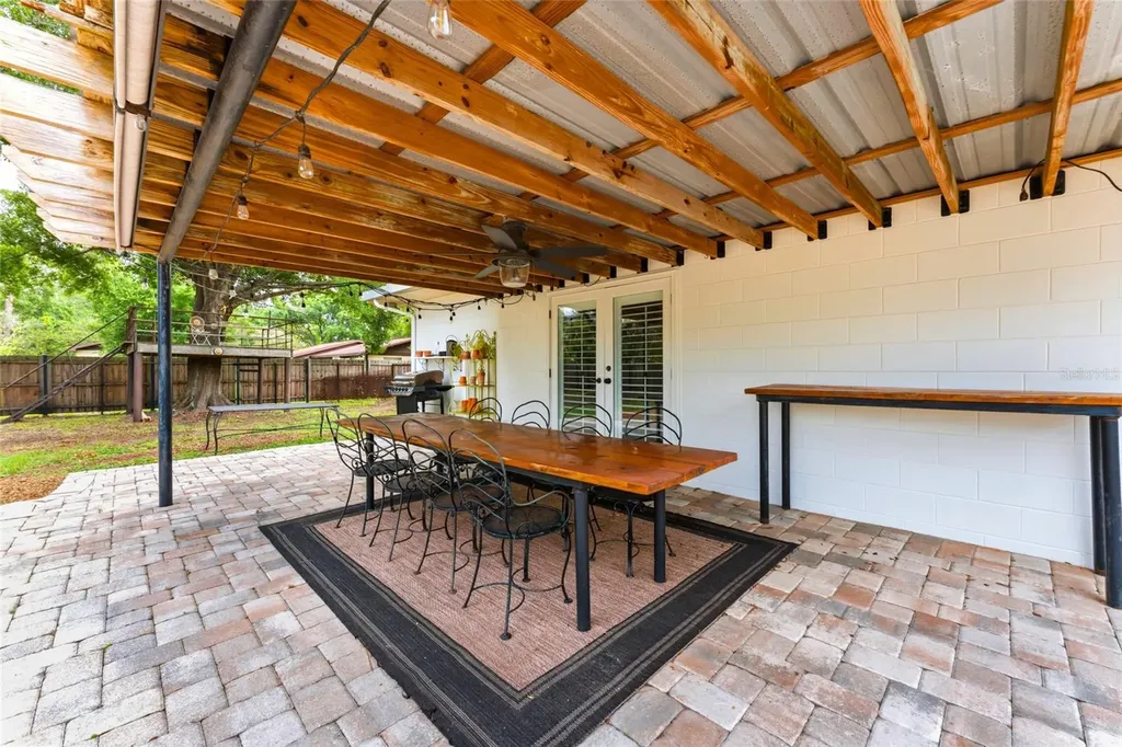 7202 Spring Valley Drive Tampa FL 33615