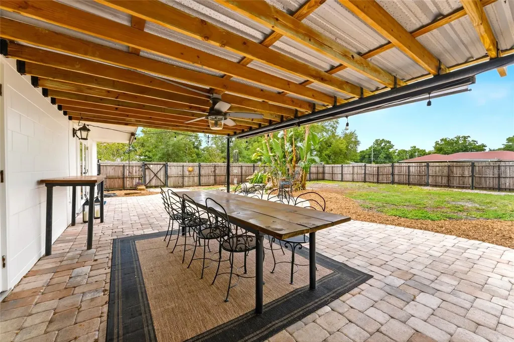 7202 Spring Valley Drive Tampa FL 33615
