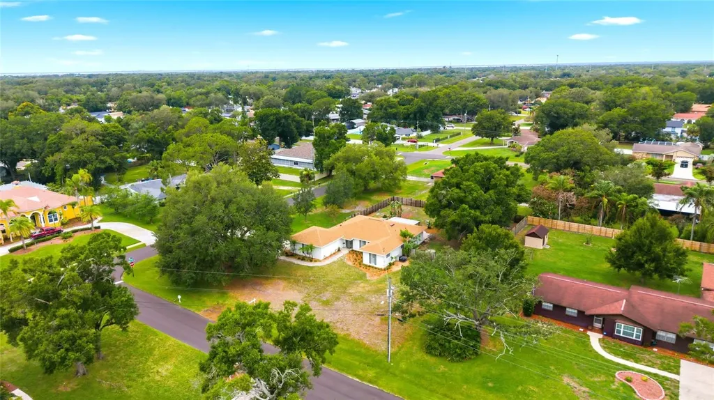 7202 Spring Valley Drive Tampa FL 33615
