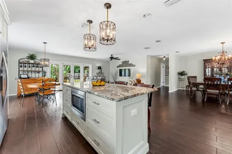 7202 Spring Valley Drive Tampa FL 33615
