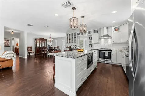 7202 Spring Valley Drive Tampa FL 33615