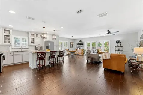 7202 Spring Valley Drive Tampa FL 33615