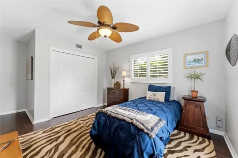 7202 Spring Valley Drive Tampa FL 33615
