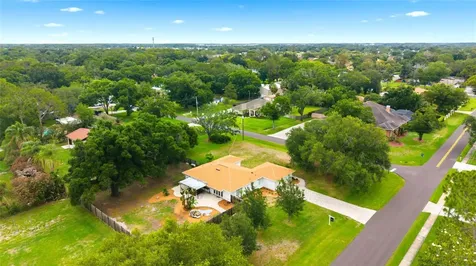 7202 Spring Valley Drive Tampa FL 33615