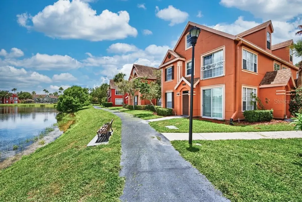 9356 Lake Chase Island Way Tampa FL 33626