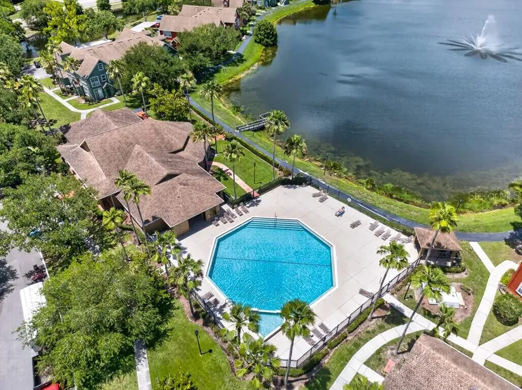 9356 Lake Chase Island Way Tampa FL 33626