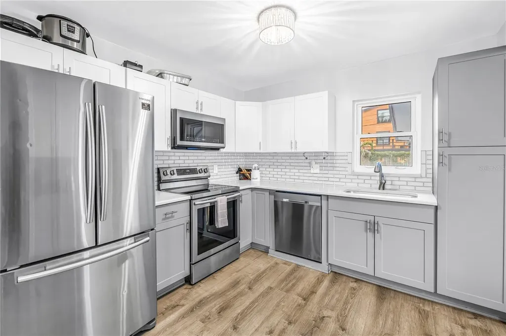 5213 Tangerine Avenue S Gulfport FL 33707