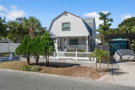 222 25th Street N St Petersburg FL 33713