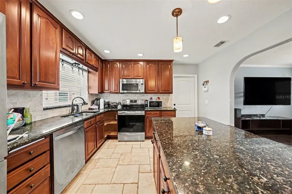 411 Merlin Court Brandon FL 33510