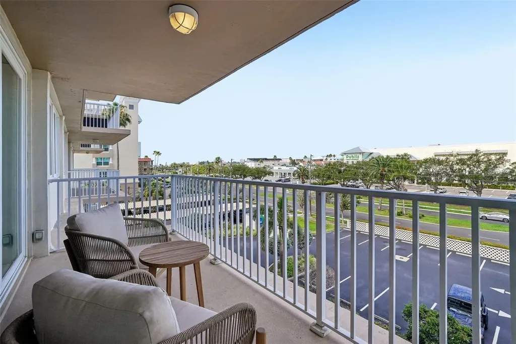 223 Island Way Clearwater Beach FL 33767