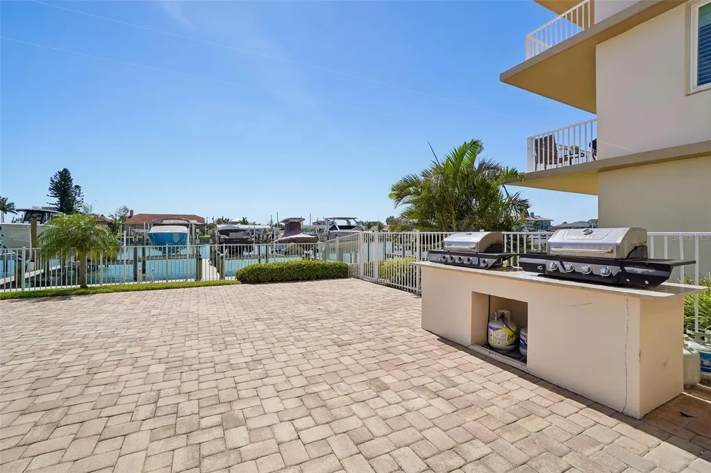 223 Island Way Clearwater Beach FL 33767
