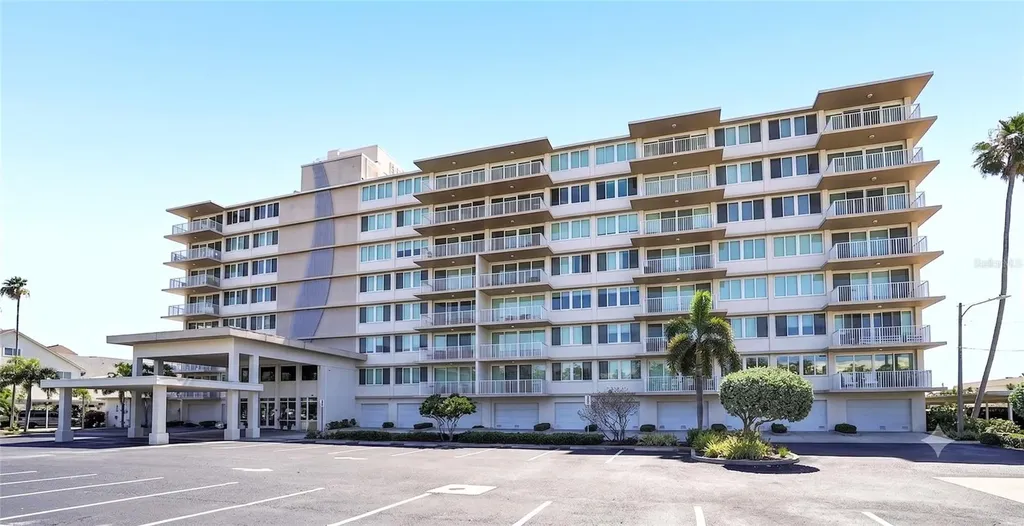 223 Island Way Clearwater Beach FL 33767