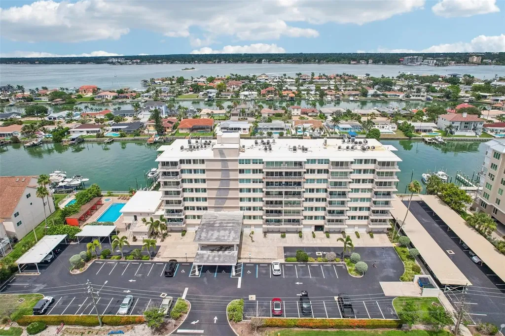 223 Island Way Clearwater Beach FL 33767