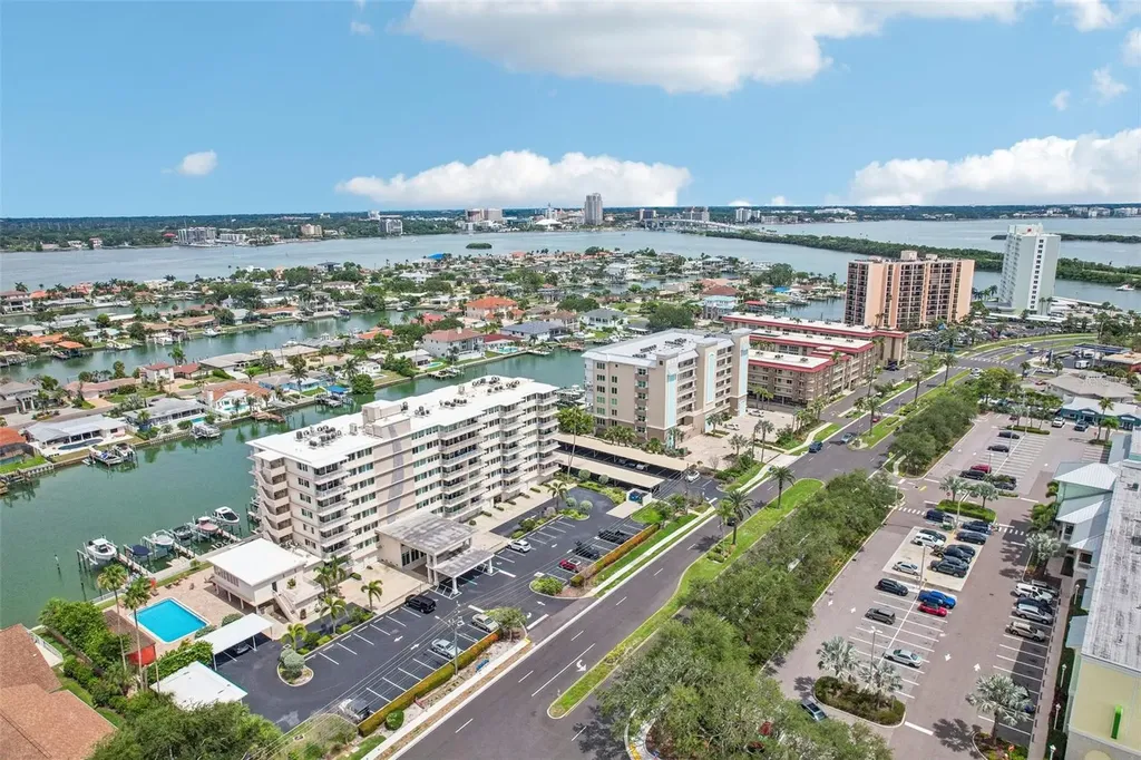 223 Island Way Clearwater Beach FL 33767